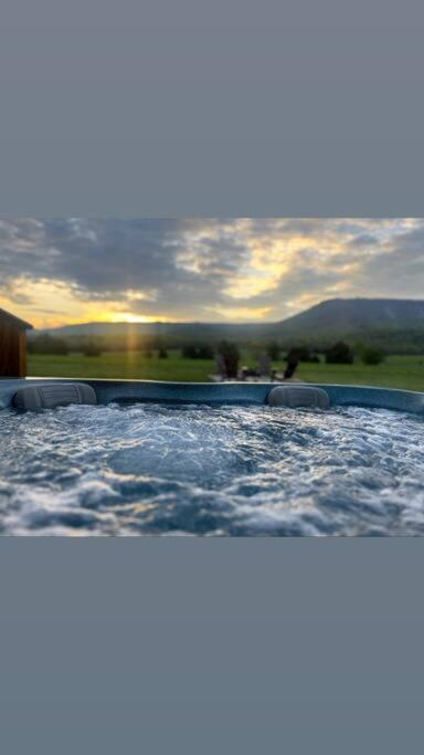 Holly Tree Retreat Located In Beautiful Luray, Va. Villa Exteriör bild
